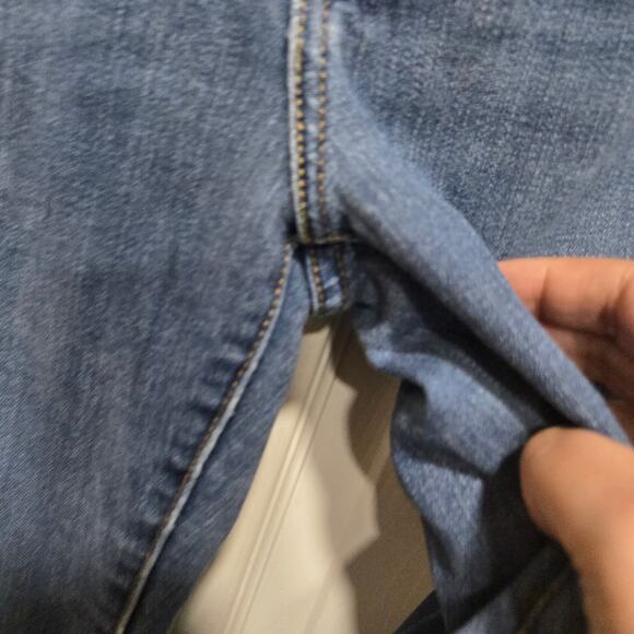 Levi’s 726 High Rise Flare Jeans Medium Wash Size 26 - Picture 5 of 9